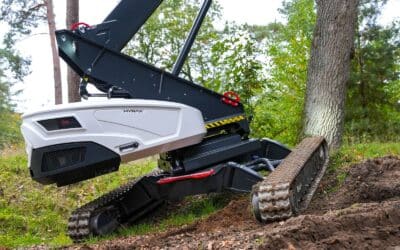 The rough terrain telescopic boom lift: HYRAX